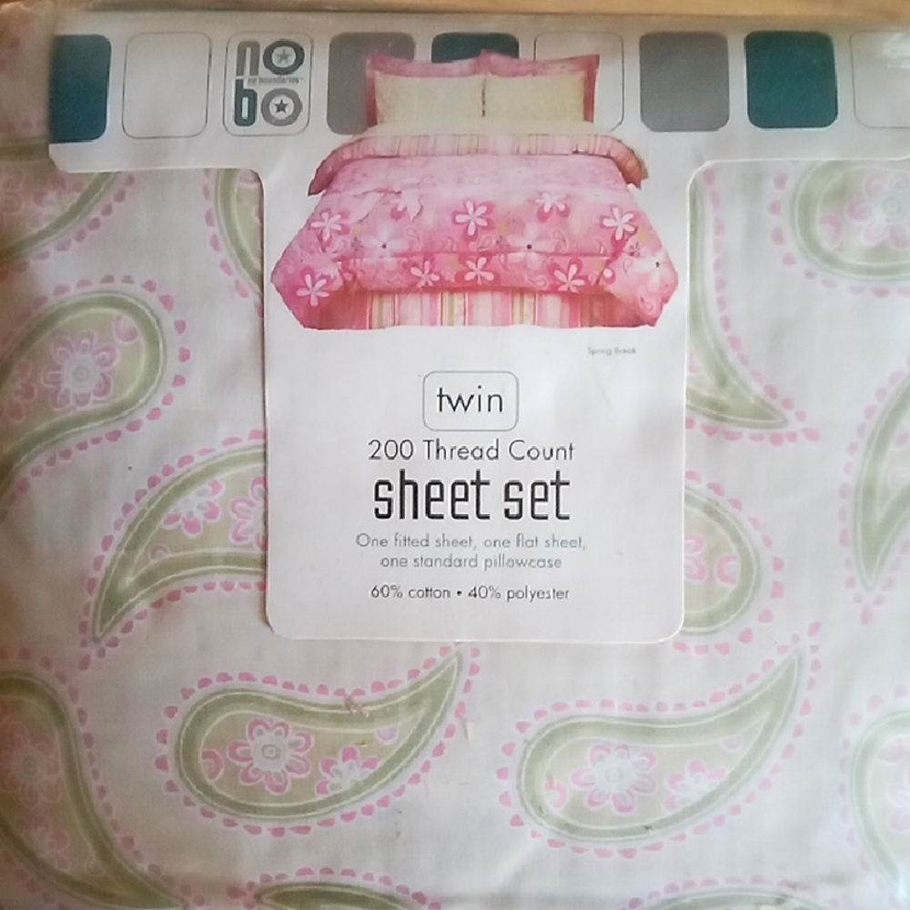 No Boundaries Pink and Green Paisley Twin Sheet Set